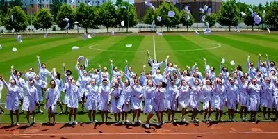 <b>四川衛生學校簡介</b>