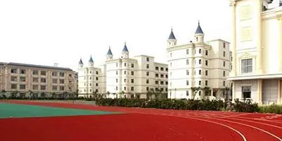 <b>成都外語職業(yè)中專學(xué)校</b>