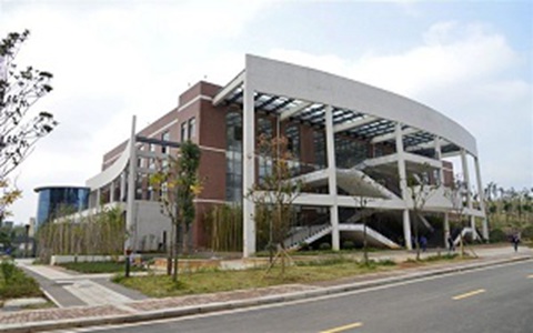 巴中柳江職業技術學校中專什么專業好?物流管理專業就業怎么樣